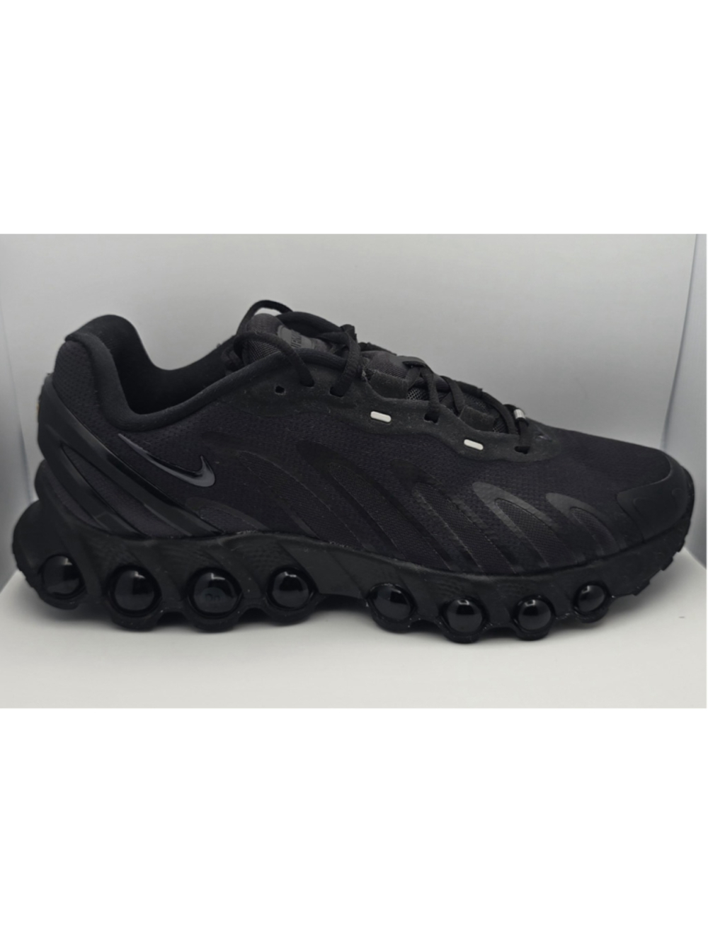 Nike Air Max DN8 Men's Low Top Sneakers Black Mesh New Without Box Men's 8.5